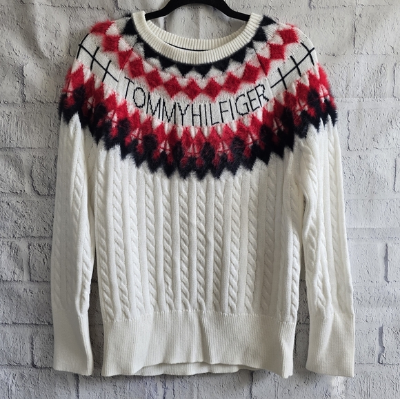 Tommy Hilfiger Women's Fair Isle Crewneck Cable Knit Winter Sweater NWT Medium - Picture 2 of 12